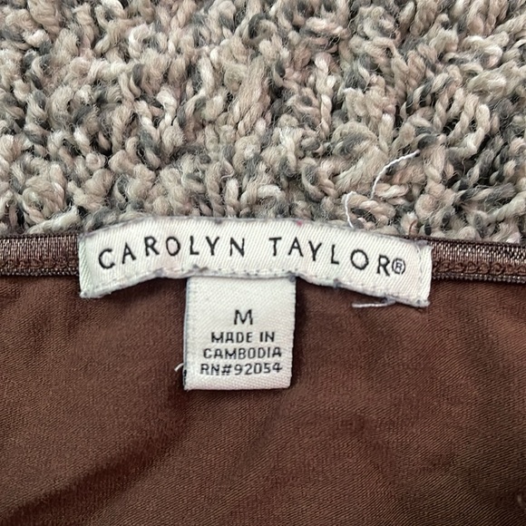 brown tank with lace deep vneck size Medium - Picture 3 of 16